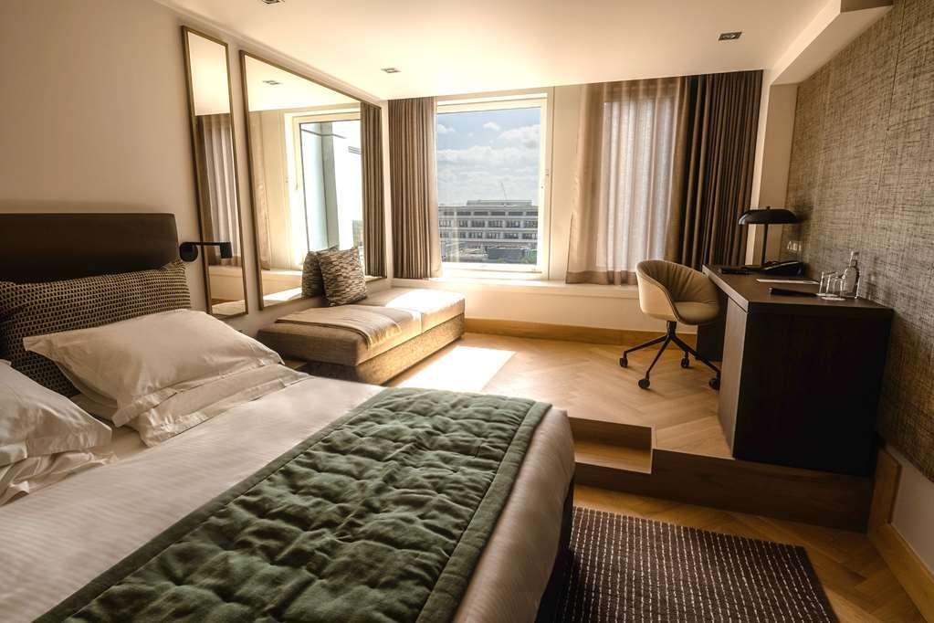 Royal Garden Hotel London